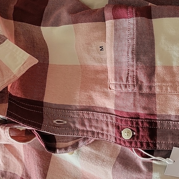 Sz. S, NWT American Eagle Ladies Shirt - Picture 3 of 4